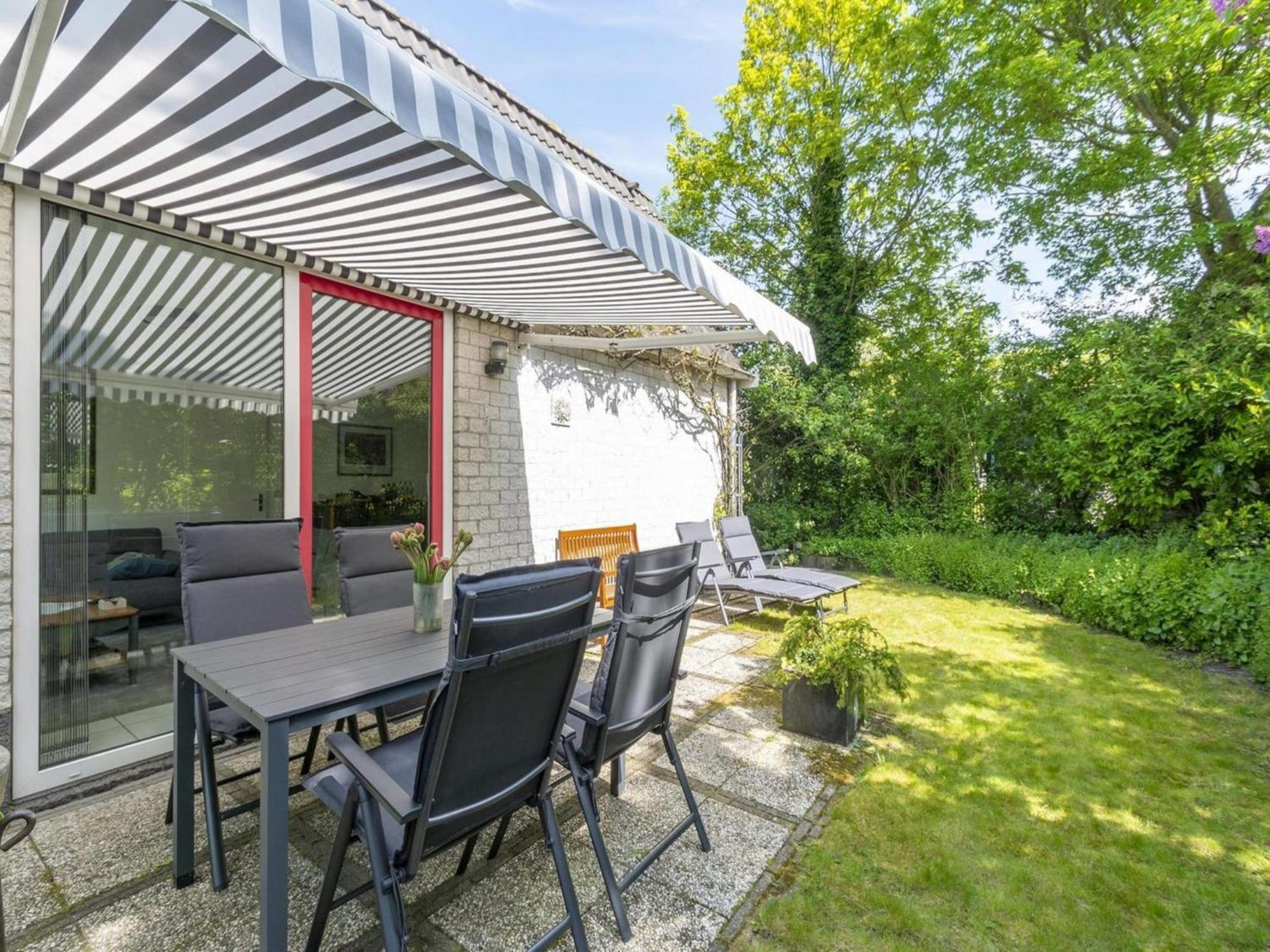 Cozy Holiday Home With Pool Sint Maartensvlotbrug Luaran gambar