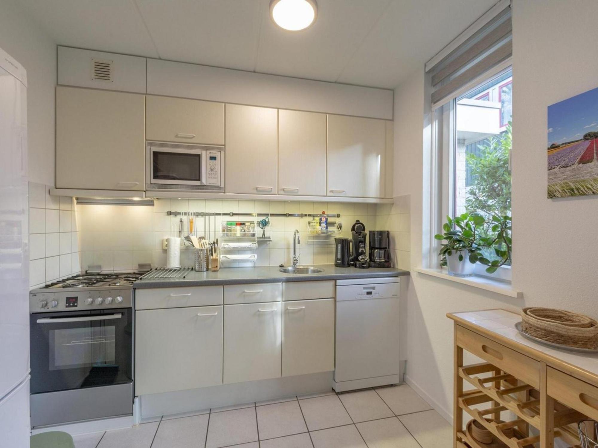 Cozy Holiday Home With Pool Sint Maartensvlotbrug Luaran gambar